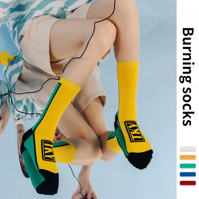

Summer Original Hip Hop Sports Harajuku Color Contrasting Letters Socks Women Funny Crew Socks Female Fashion Couples Men Socks