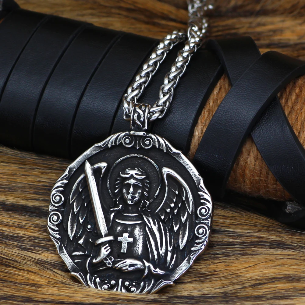 Ожерелье с амулетом из нержавеющей стали изображением св. Майкла и арчангеля |
