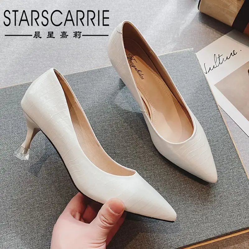 

Pointed thin heel leather high heels women's Korean version medium heel shallow mouth women's work shoes spring single shoes