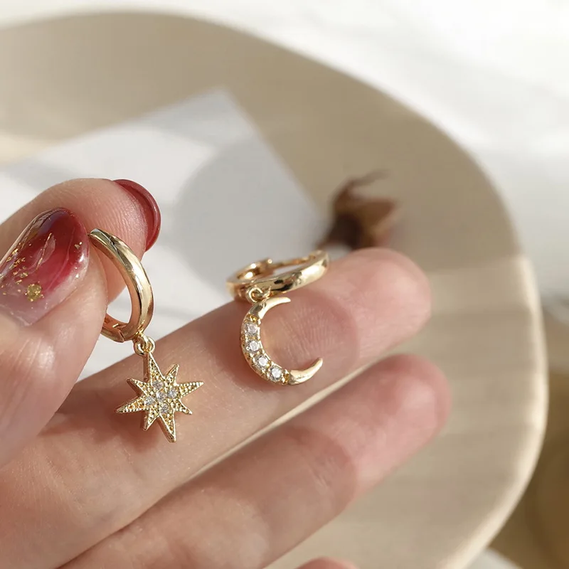 

Asymmetric Star&Moon Stud Earrings For Women 2021 New Trend Fashion Korean Style Piercing Earrings With Cross Hip Hop Jewelry