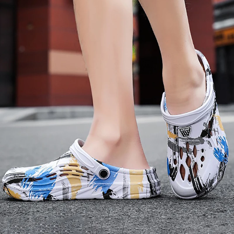 Summer Men's Clogs Garden Shoes Non Slip Mules Male Outdoor Slippers Beach Sandals Size 39-45