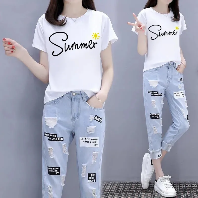 Single Piece/Set Women Summer 2022 New Short-Sleeved T-Shirt + Ripped Nine-Point Jeans Two-Piece Female Student Cowboy Pants426