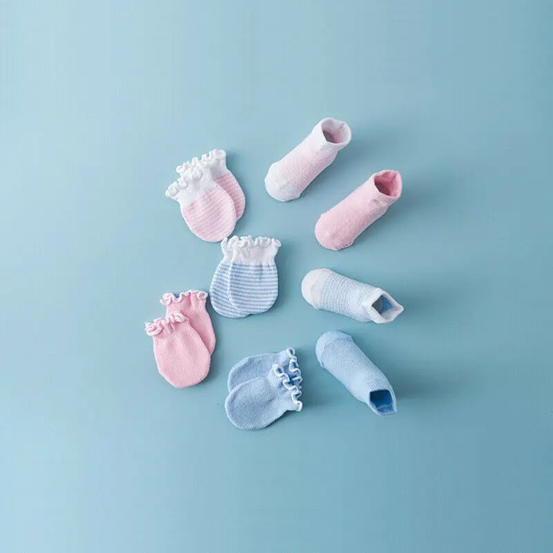 

4Pairs Baby girl boy socks Newborn baby cotton anti-grab gloves + socks gift set
