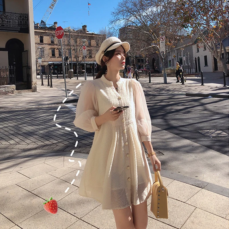 Женское однотонное мини-платье с рукавами-фонариками и круглым вырезом | Женская