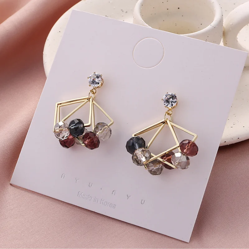 

2021 Trend Jewelry Korean Fashion Summer Fall Vintage Earrings for Women Stud Clip on Earrings Without Ear Hole Gift Jewelry Ear