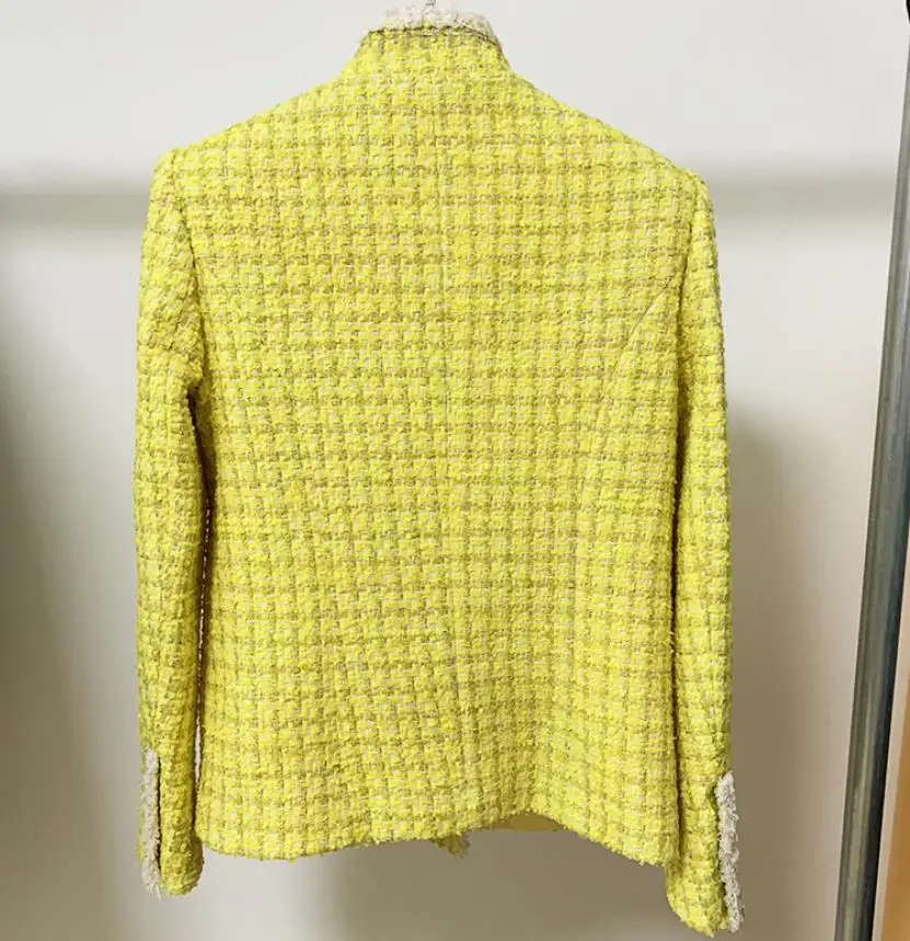 Женская твидовая куртка желтая двубортная шерстяная в клетку со стразами