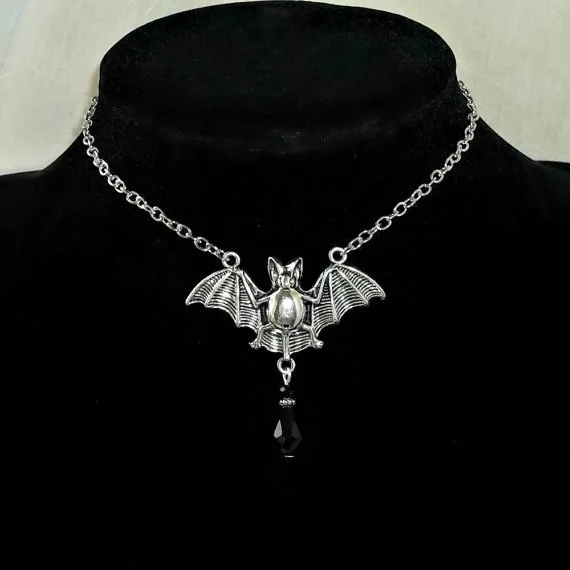 Delicate Fashion Simple Bat Pendant Necklace Gold Silver Color Creative Clavicle Chain Necklaces for Women Neck Jewelry XL860 | Украшения и