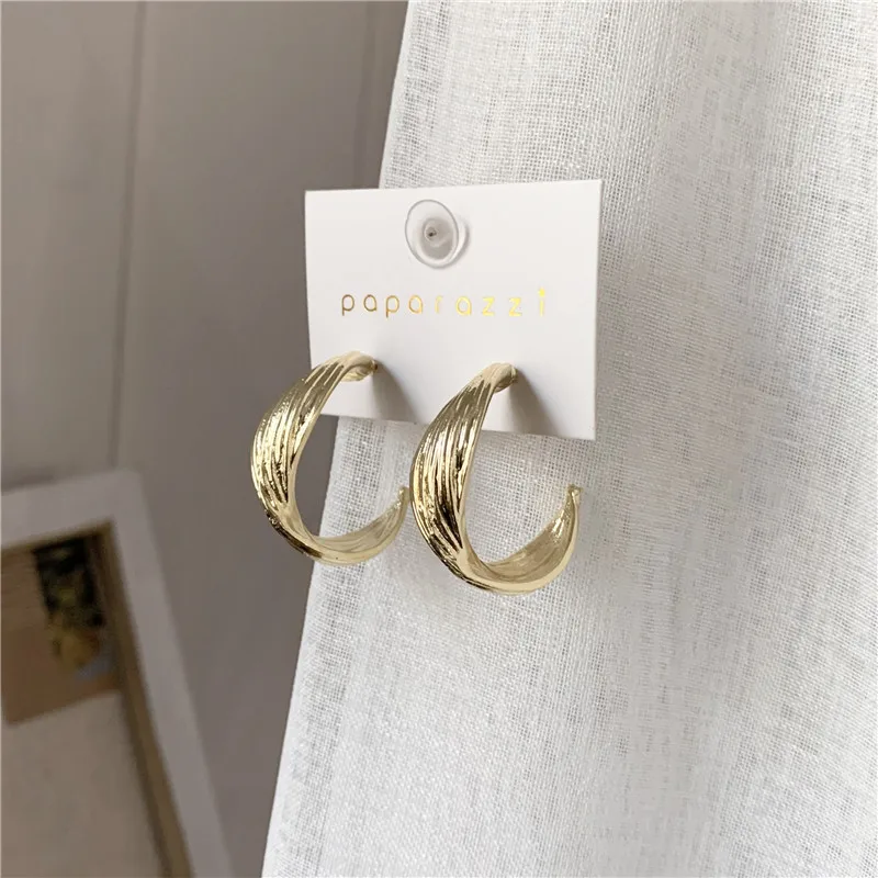 

Minimalist ins style fashion simple metal earrings exaggerated net red spring explosion earrings c0303-6
