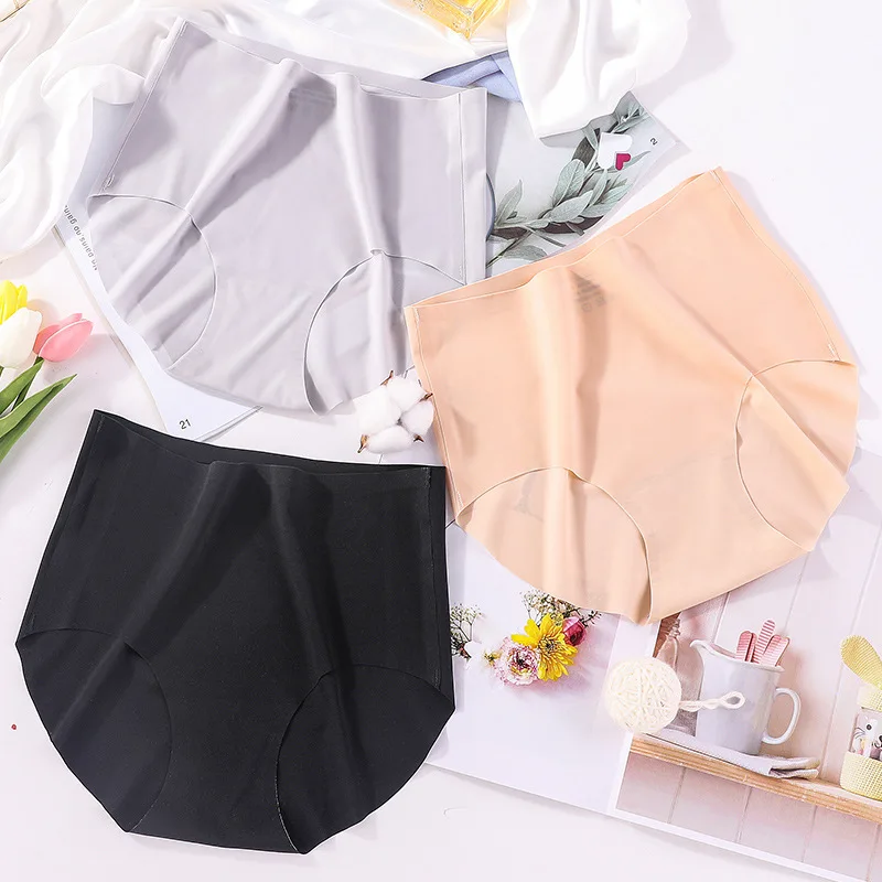 

Летние новые мягкие женские трусики из ледяного шелка, бесшовное нижнее белье, женские трусики с высокой талией, хипстерские трусики большо...