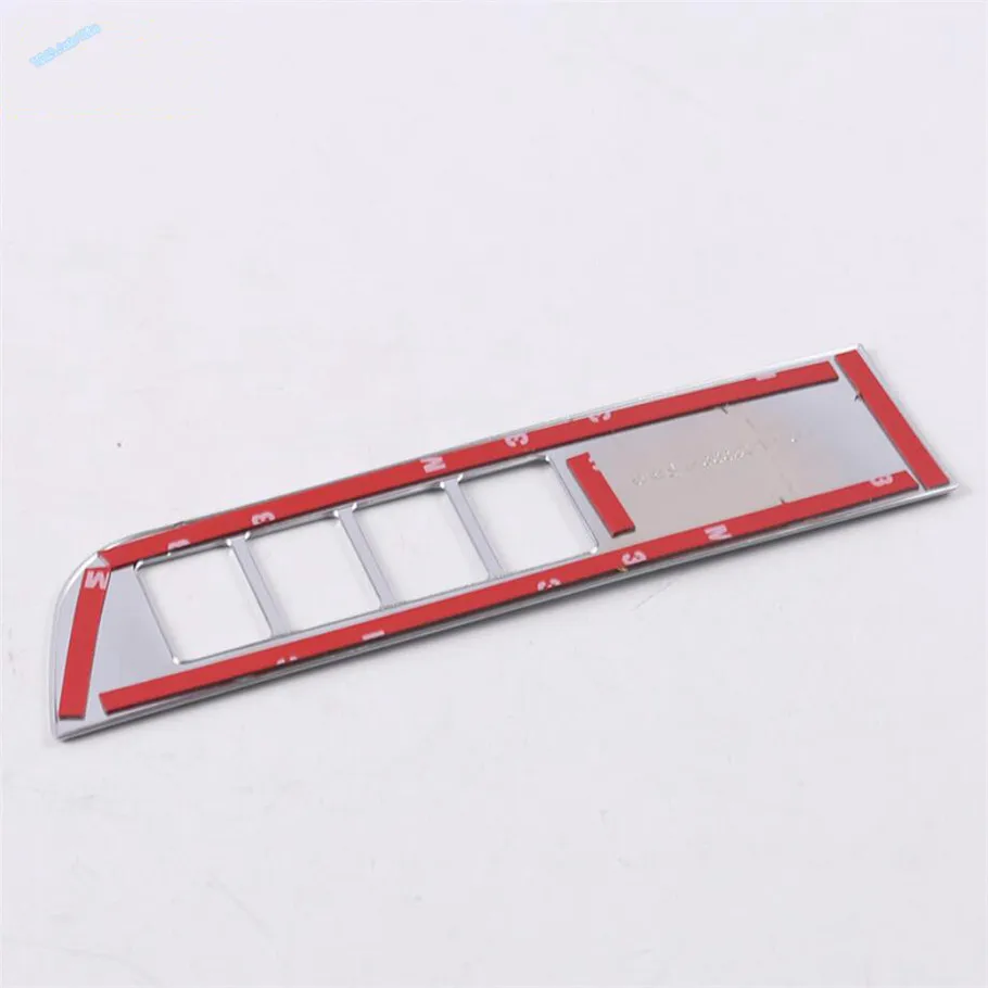 

Car Accessory Reading Lamps / Central Control Strip / AC Vent Outlet Matte Cover Trim For Toyota Highlander / KLUGER 2014 - 2019