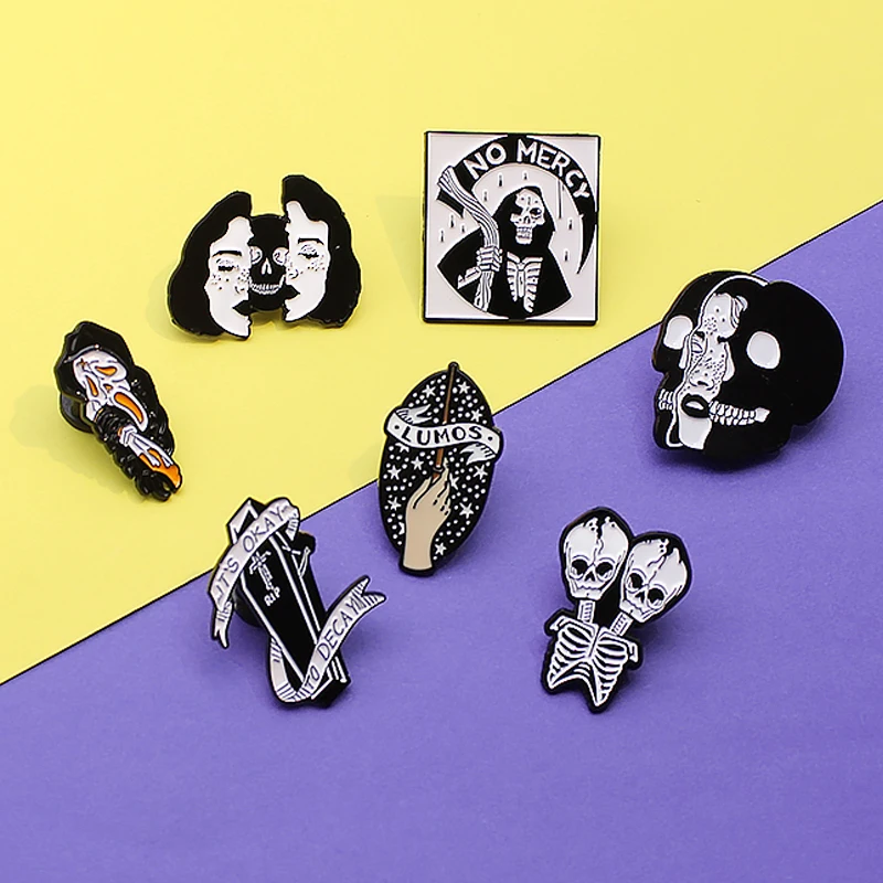 Черная эмалированная заколка в стиле панк