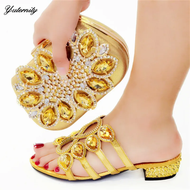 

Latest Italian Women Shoes With Matching Bags Set African Decorated With Rhinestone Women Pumps Shoes And Bag Set For Party