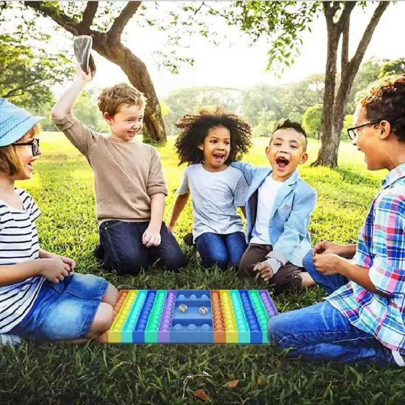 Новые игрушки-фиджеты радужная шахматная доска с простым затемнением игрушка