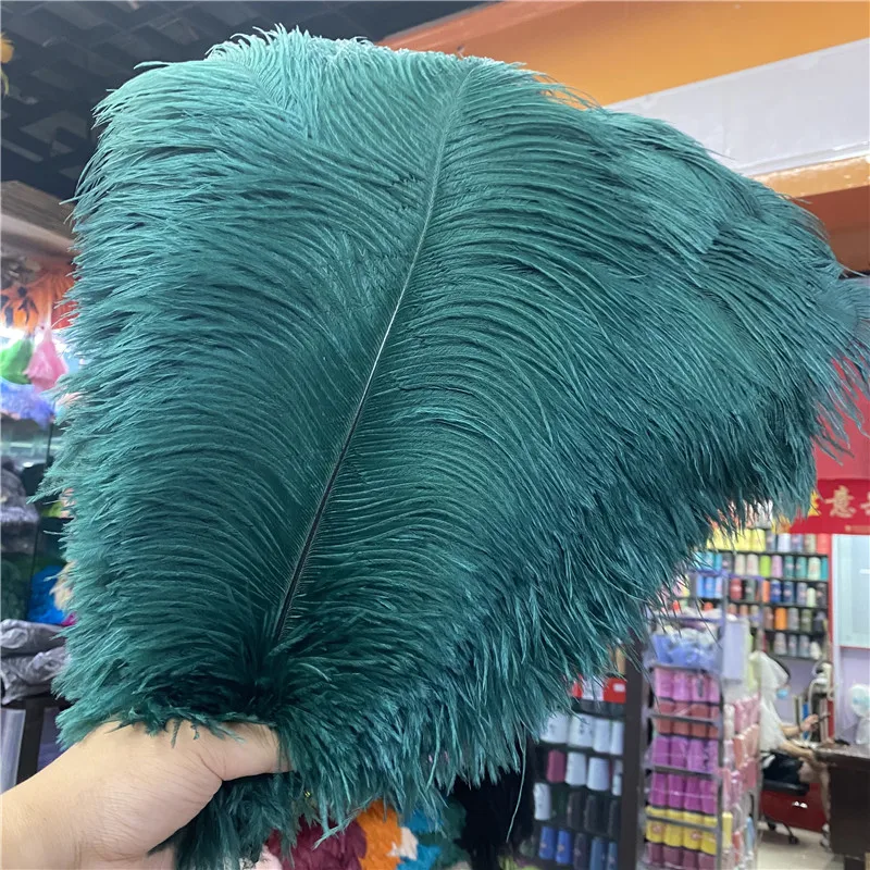 

Hot Sale 50pcs/lot High Quality Dark Green Ostrich Feather 45-50cm/18-20inches Party Carnival Diy Dancers Wedding Craft Plumes
