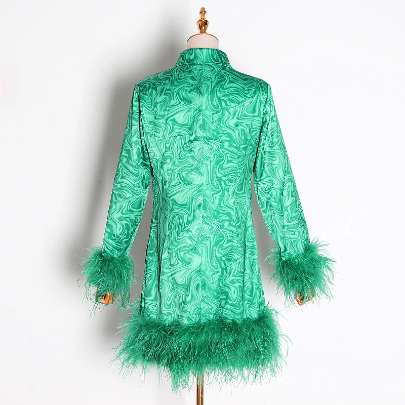 Женское платье с перьями TWOTWINSTYLE Осеннее мини отложным воротником длинными