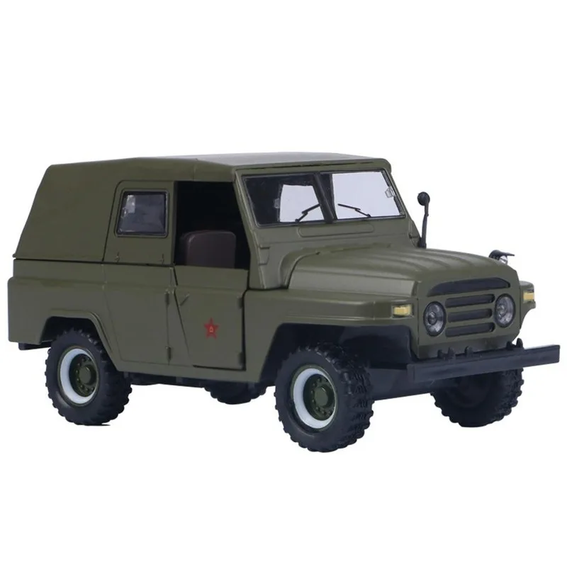 Модель джипа в масштабе 1:32 игрушечный автомобиль со световым звуком