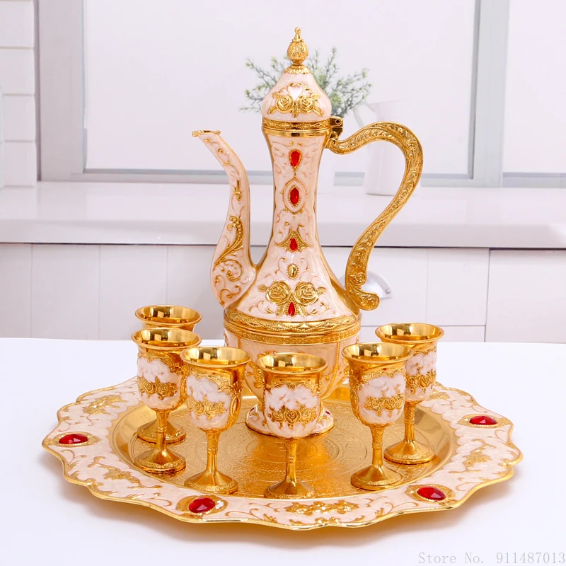 Набор винных бокалов в европейском стиле, фляга, поднос, металлический русский кубок, праздничный подарок.