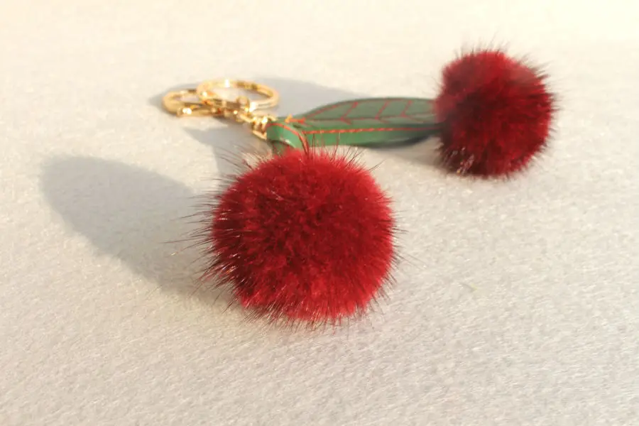 Милый Забавный пушистый помпон из натурального меха Вишневый брелок для ключей