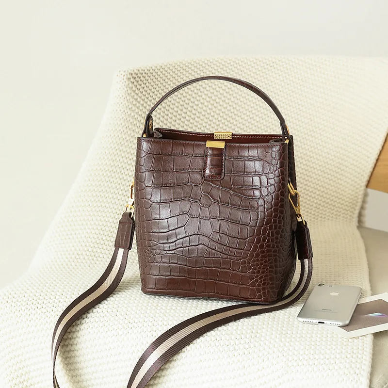 

Fashion bag women's 2021 new bucket bag one shoulder straddle handbag purses and handbags luxury designer handbags women bags