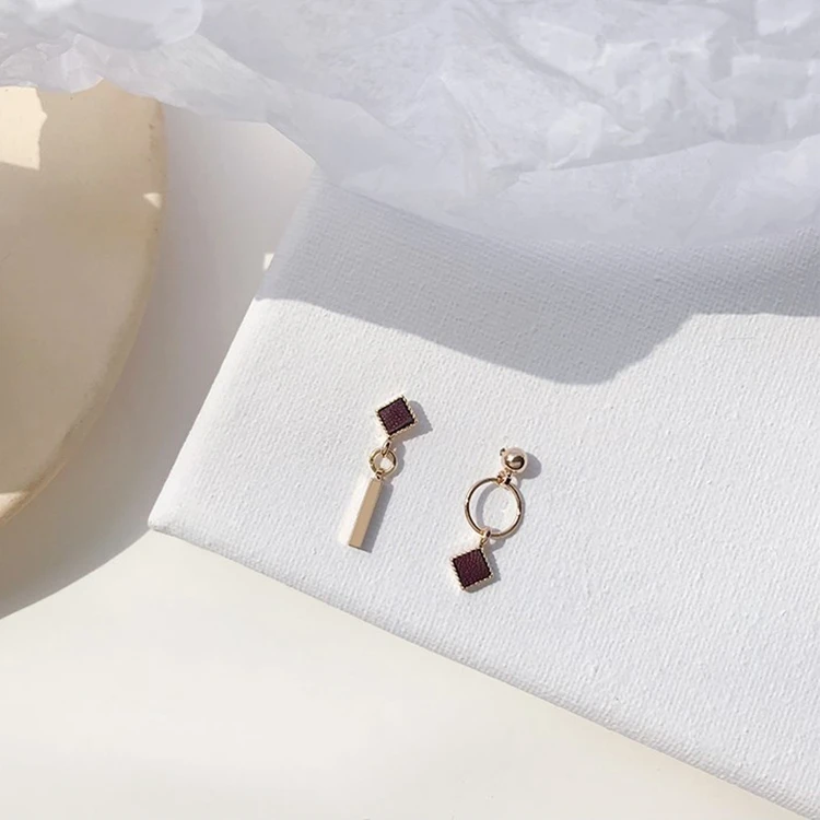 2019 Новинка Корея оптовая торговля Кожа текстура квадратные серьги маленькие