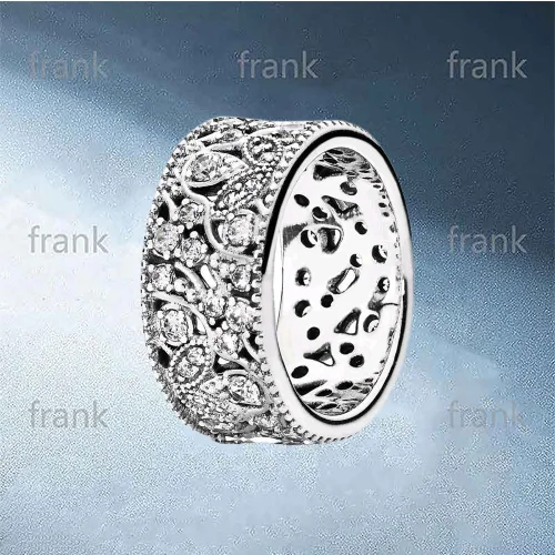 

190965CZ Shimmering Leaves Ring