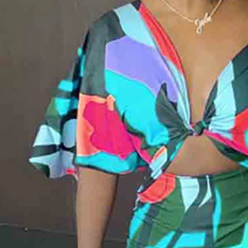 Женский комплект из двух предметов для пляжного отдыха с камуфляжным принтом