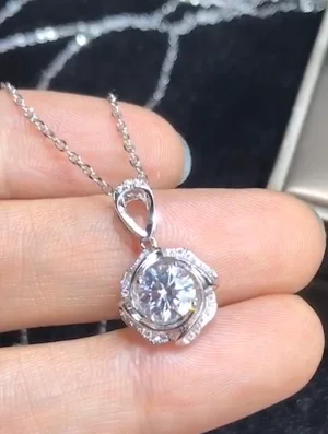 

XND005 Round eight heart eight arrow Zircon Pendant women's collarbone Chain Necklace