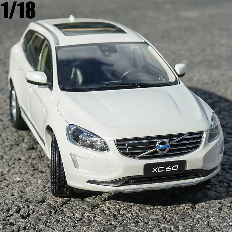 1/18 Volvo XC60 T6 AWD литые металлические игрушки для рождественских подарков Коллекция