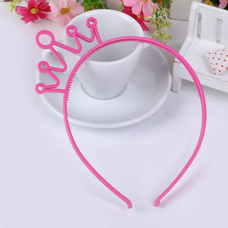 Бесплатная доставка пластмассовые коронки с повязкой на голову Разноцветные