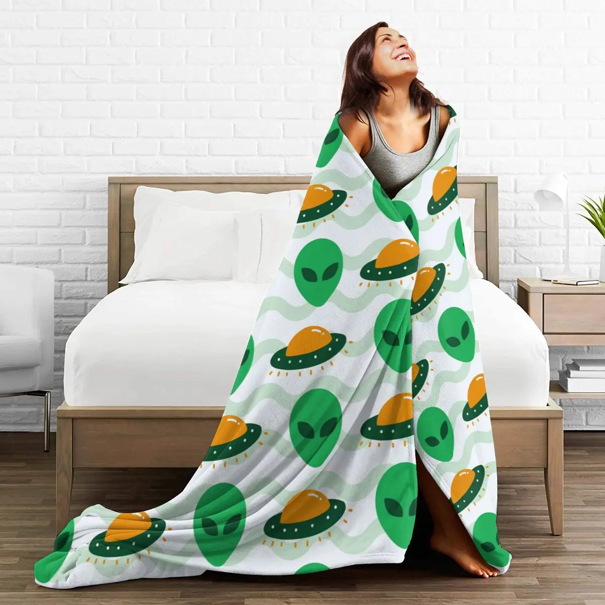 

Flannel Blanket Cute Alien UFO Invasion Spaceship Soft Thin Fleece Blanket Bedspread Cover for Bed Sofa Home Decor Dropship