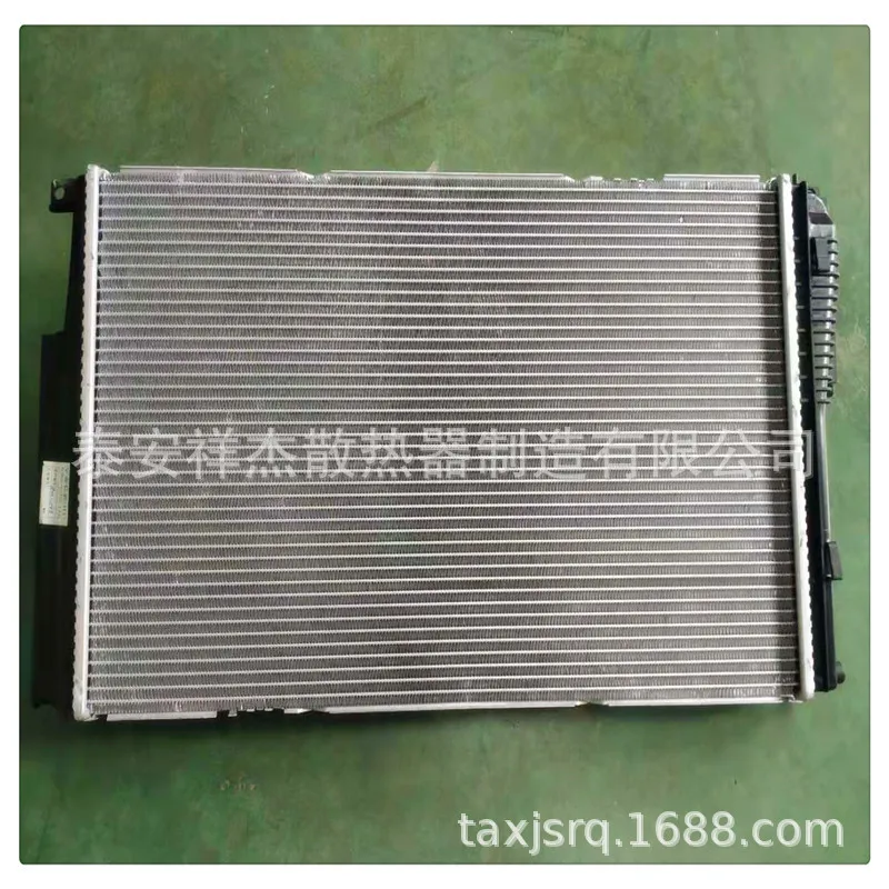 Радиатор для водного бака автомобильного радиатора BMW 228i 320i 328i 335i 428i 435i I3 |