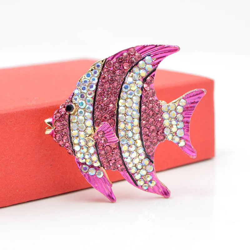 

Young Tulip Shiny Fish Brooches For Women Sparkling Ladies Zircon Crystal Jewelry Charming Friend Birthday Gifts Accessory