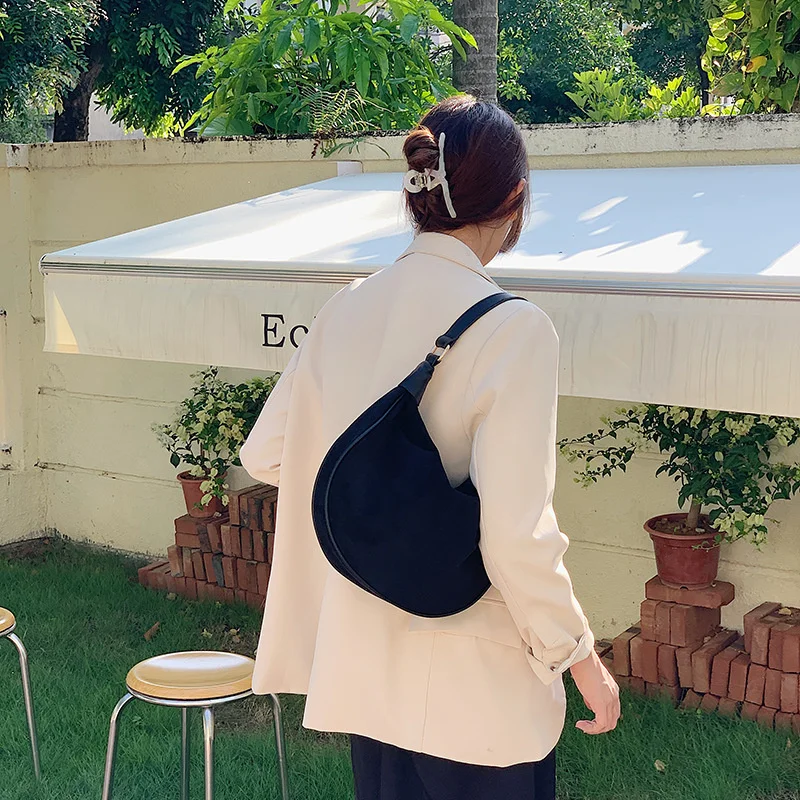 

Versatile Ins Single Shoulder Female Fashion Armpit Saddle and Design Dumpling Bag