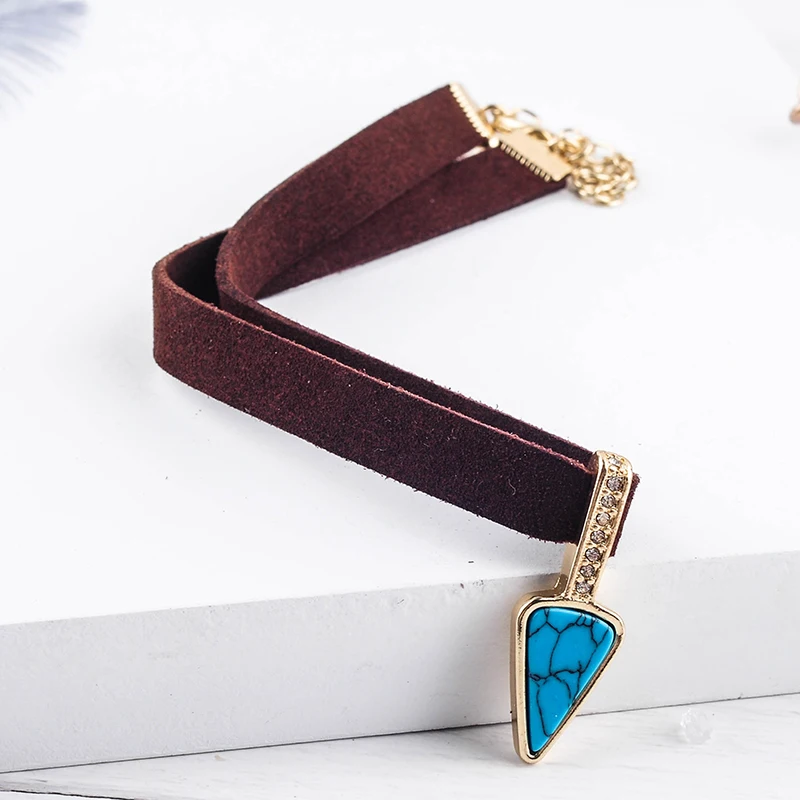 Женское колье чокер с треугольником и искусственным камнем|Колье| |