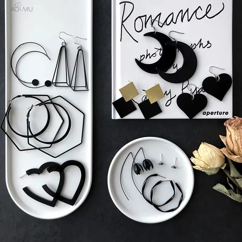 Женские квадратные серьги AOMU простые черные геометрические длинные подвески с