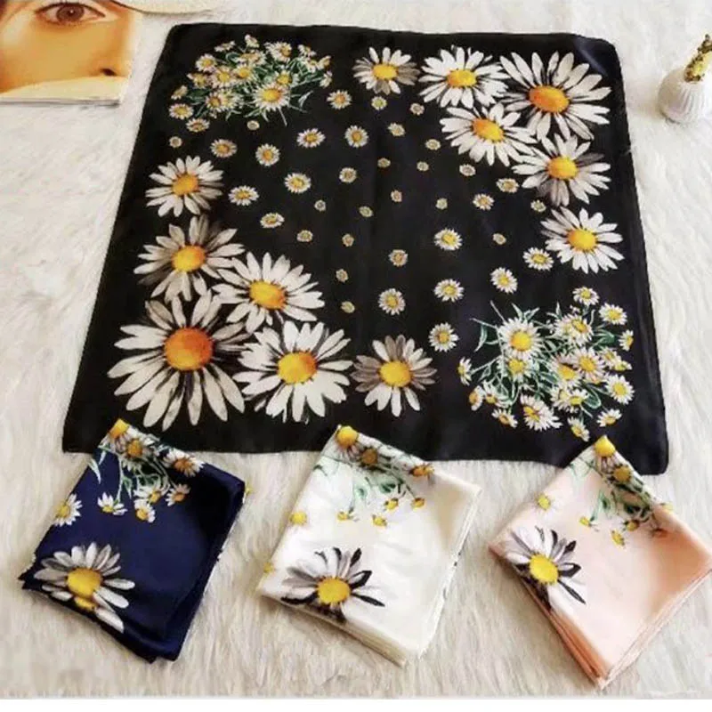 Бандана шелковый шарф платок маленькая Маргаритка хризантемы дизайнерские