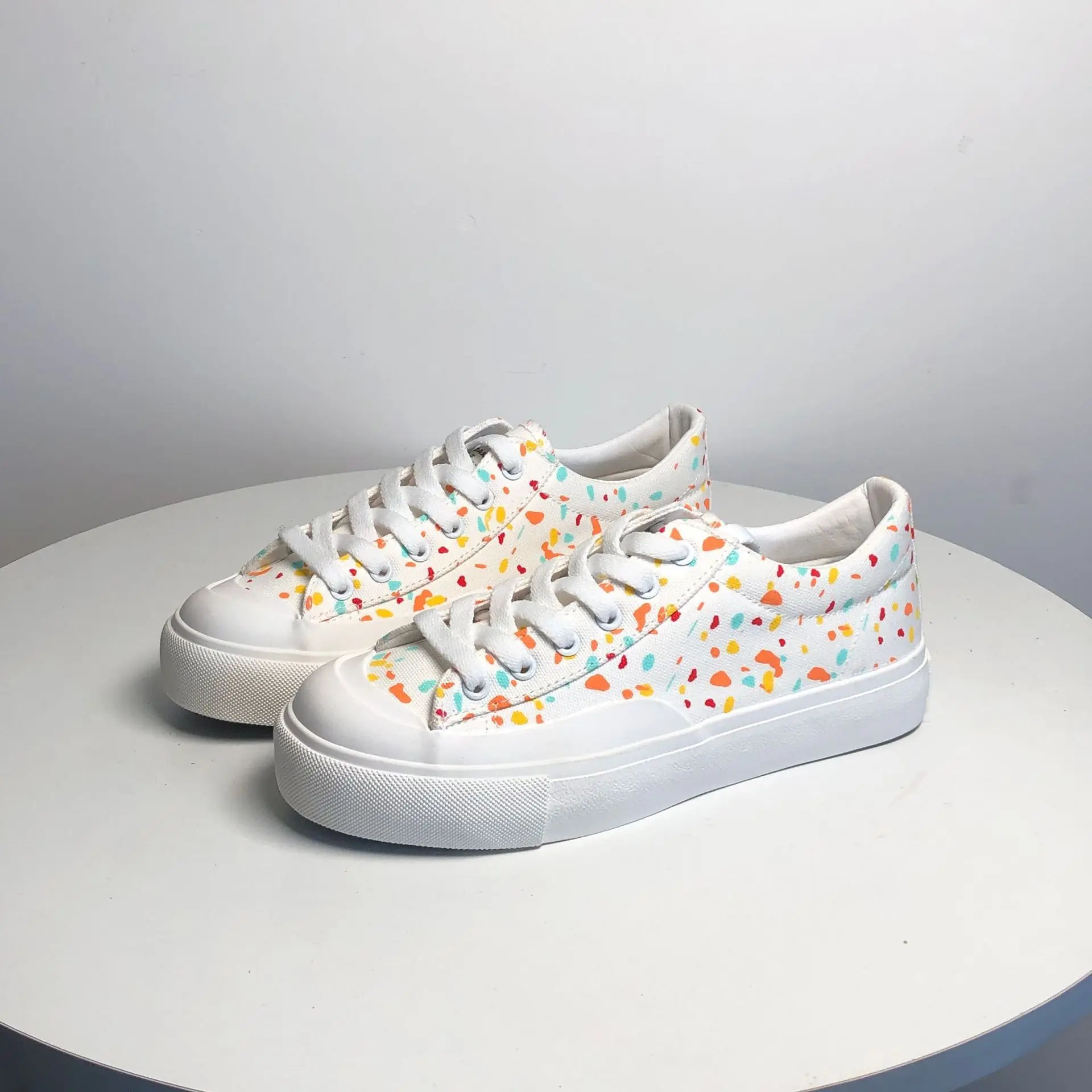 

Women Dot Flower Shoes Canvas Vulcanized Sneakers New Arrival Women Flat Jogging Breathable Casual Shoes Designer Shoes