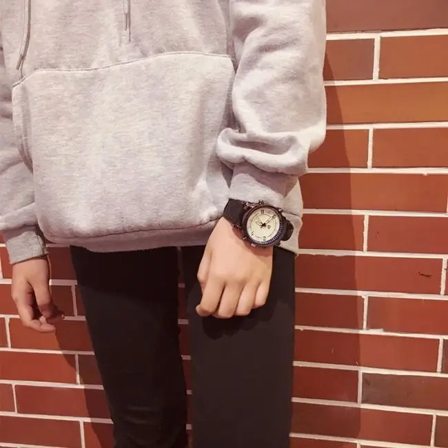 

Men's fashion retro big dial watch simple pointer fashion round casual silicone male and female student couple watch Quartz