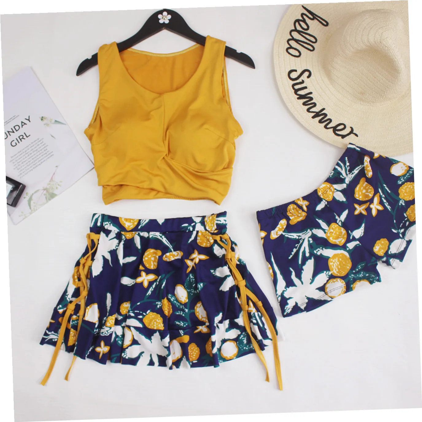 Купальник женский купальный костюм из трех предметов облегающее пикантное