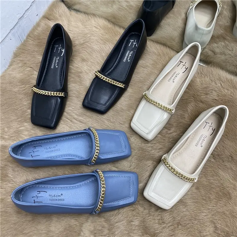

2021 Spring New Women Shoes Retro Shallow Mouth Low-heeled Sneakers Square Toe Metal Chain Thick Heel Flat Shoes Casual Loafers