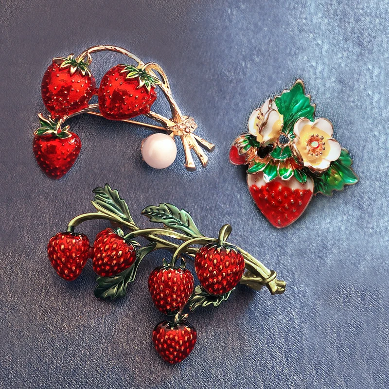 

3 Styles Multi-branch Pearl Strawberry Flowers Brooches Enamel Elegant Cute Scarf Corsage Buckle Pin Clothing Hat Bag Decoration