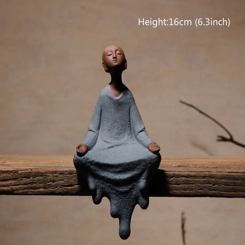 Фиолетовая глина декоративными застежками сидящий Будда статуи из мультфильма