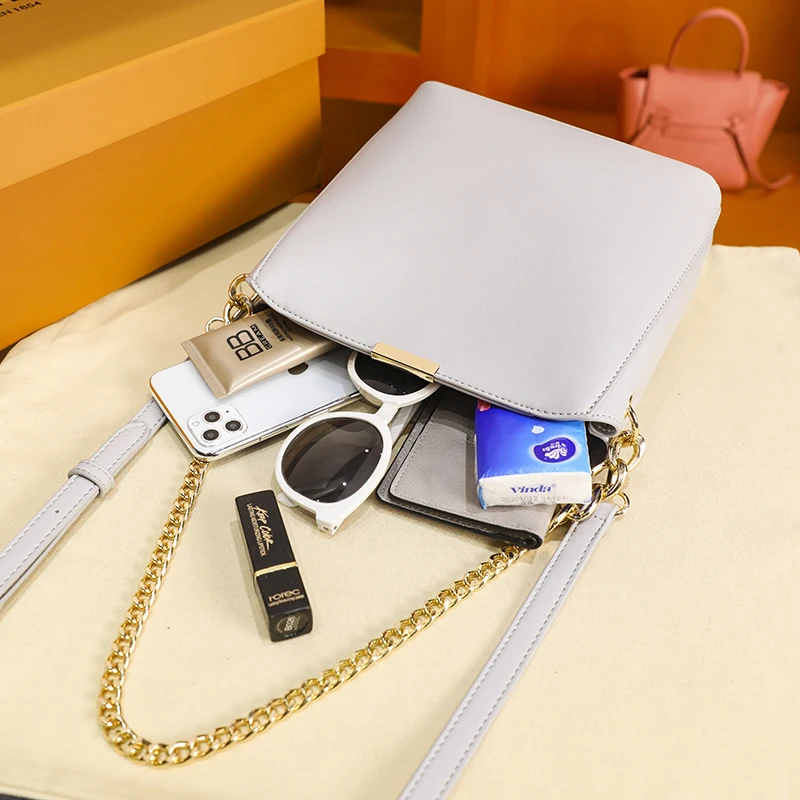 

Simple and fashionable bucket ladies bag 2021 new large-capacity one-shoulder diagonal chain bag female bag tide