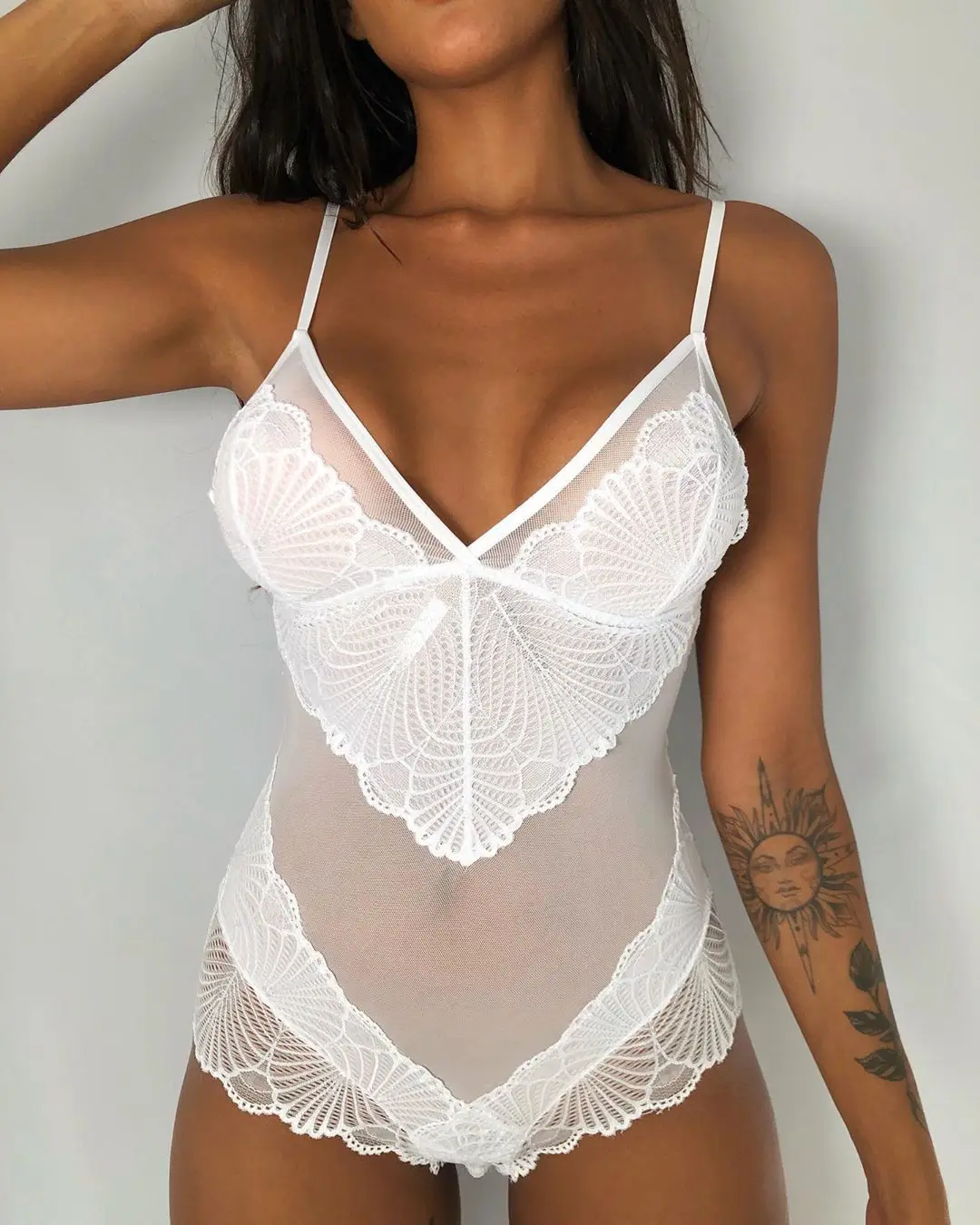 Сексуальные женские сетчатые комбинезоны летние однотонные Кружевные Боди боди