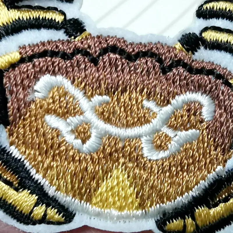 Нашивка с вышивкой в полоску сделай сам патчи утюгом для одежды пришивка на спине