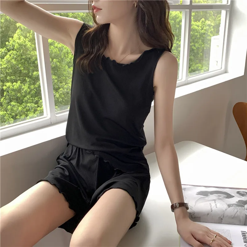 

2020 Summer Casual 2 Piece Outfits for Women Breathable Sleeveless Top Thread Vest Shorts Set Elastic Women Two Piece Outfits