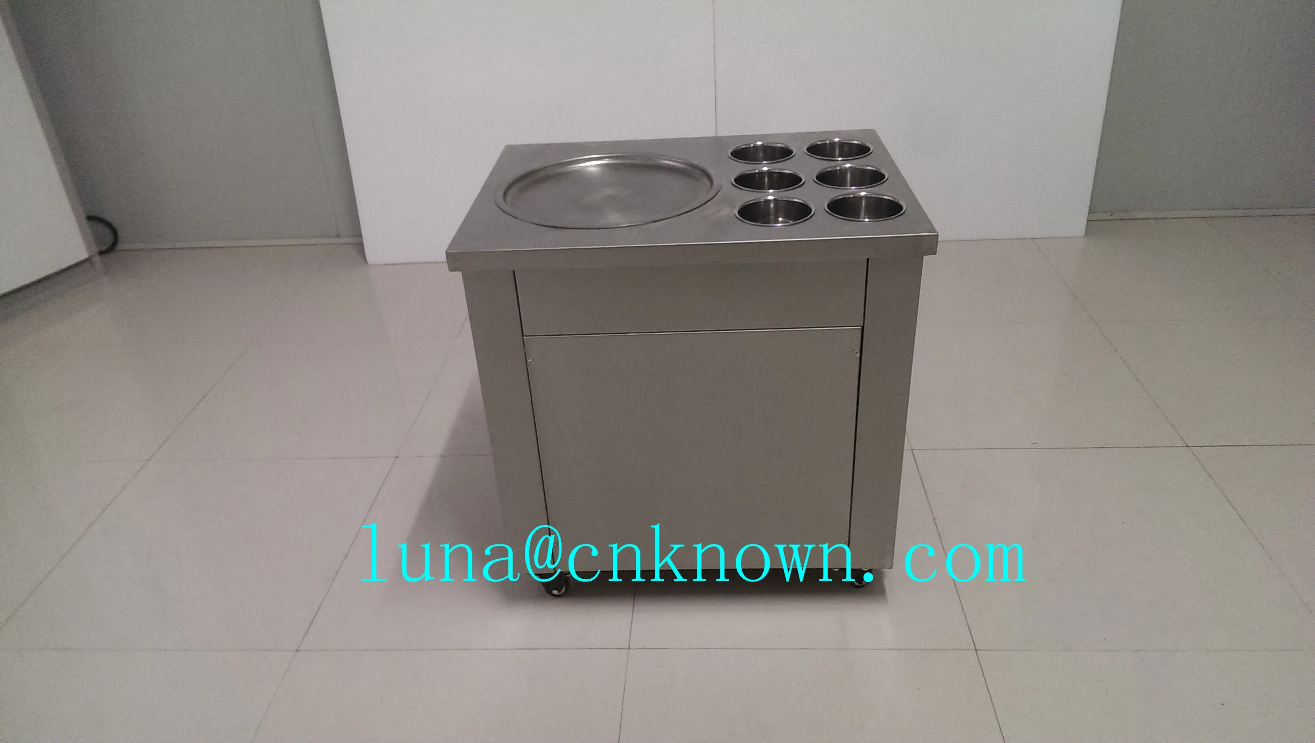 Мобильная машина для жареного мороженого в рулонах Филиппин по заводской