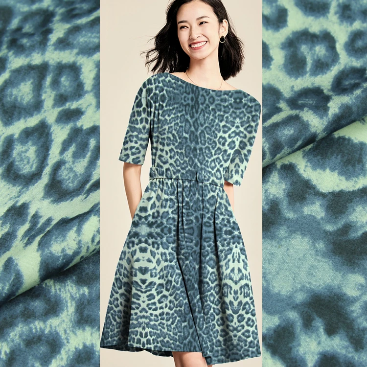 Темно синяя шелковая смешанная ткань с леопардовым принтом не прозрачная