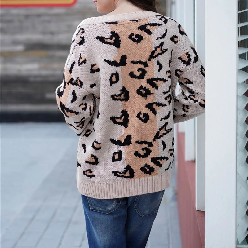 

NORMOV 2019 Women Autumn Winter Vintage Long Sleeve Knitted Sweater Leopard Printing Off Shoulder V Neck Pullover Sweater