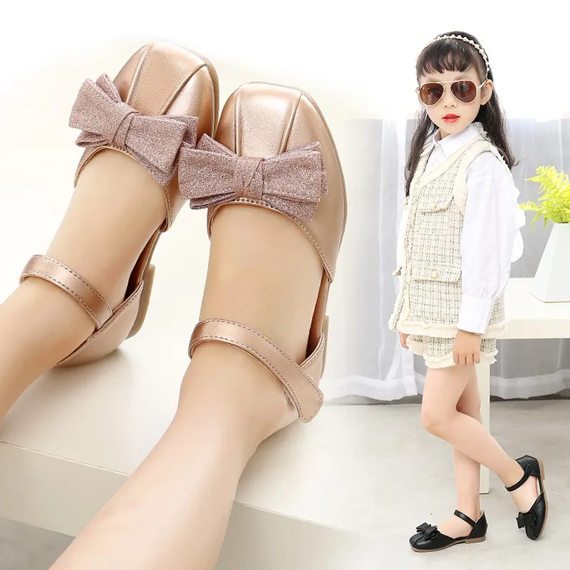 Обувь для девочек 2021 Сезон весна Модная обувь на плоской подошве Дети из Pu